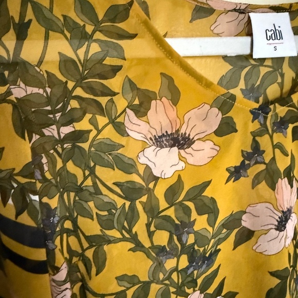 Cabi Spring Scene Yellow Floral Sheer Bell Sleeves Blouse Size Small - Picture 4 of 9